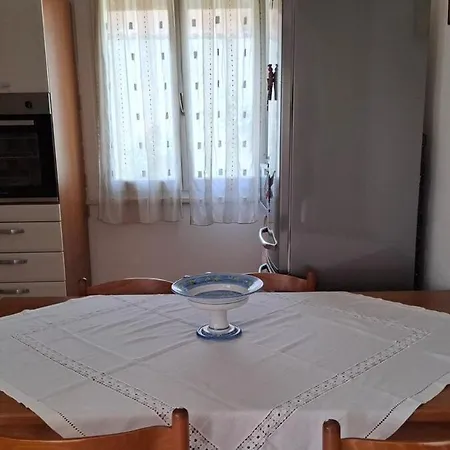 Casa Nonna Elvia Elvia's Grandma Hébergement de vacances Dolianova
