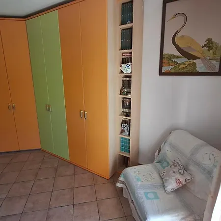 Casa Nonna Elvia Elvia's Grandma Hébergement de vacances Dolianova